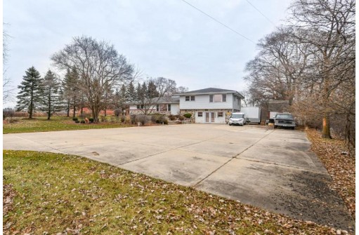 9609 West Loomis Road, Franklin, WI 53132