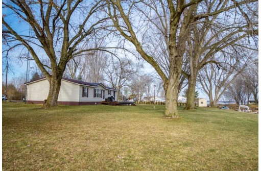 W6612 Marine Court, Markesan, WI 53946-7941