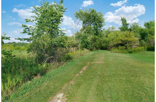 LT3 County Road Oj, Plymouth, WI 53073-3640