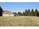 303 Trail Of Pines Lane 305, Burlington, WI 53105-0000