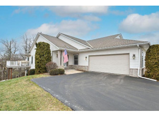 333 Oak Hill Circle 15 Burlington, WI 53105-7240