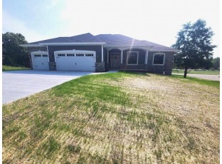 7421 Pine Ridge Drive Burlington, WI 53105