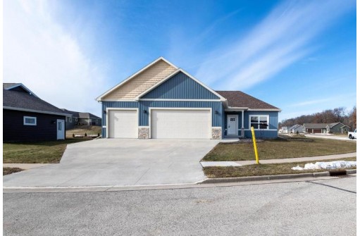 927 Pine Ridge Street, Brownsville, WI 53006