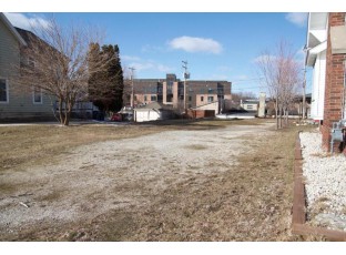 418 Wisconsin Avenue Waukesha, WI 53186