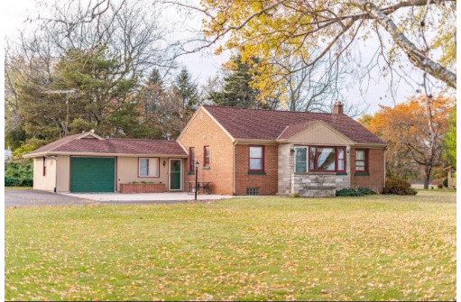 W839 Lake Orchard Court, Sheboygan, WI 53083-5125