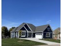 327 Sandy Circle, Pewaukee, WI 53072