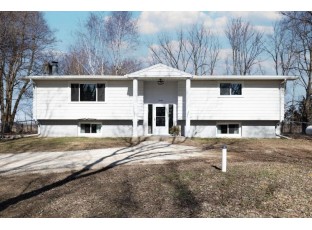 5450 Sunset Drive Kewaskum, WI 53040-9448