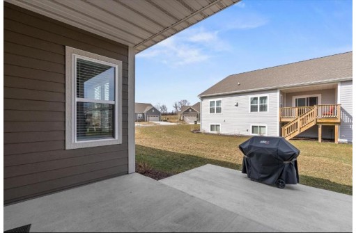 7908 West Park Circle Way South, Franklin, WI 53132