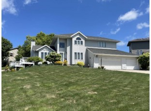 204 Eagles Bluff Road La Crescent, MN 55947