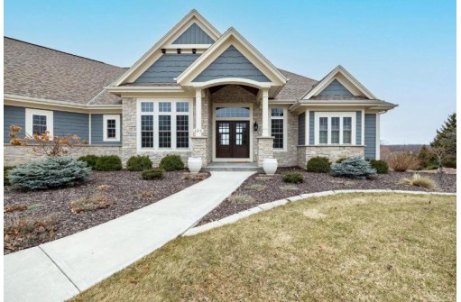 6017 Eagle Ridge Drive, West Bend, WI 53095