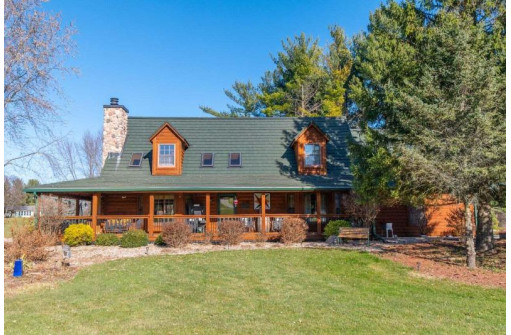 N6121 Country View Lane, Sullivan, WI 53178-9760