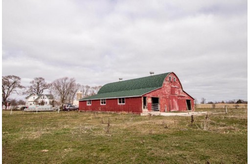 W2491 Swoboda Road, East Troy, WI 53120