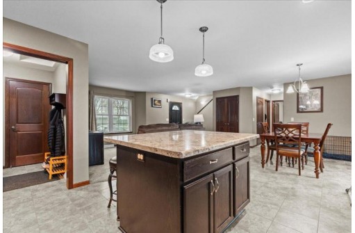 704 Moraine Court, Kewaskum, WI 53040