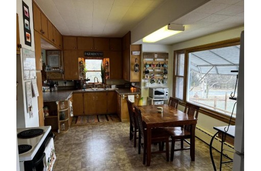 5023 East Tuma Lake Road, Mishicot, WI 54228