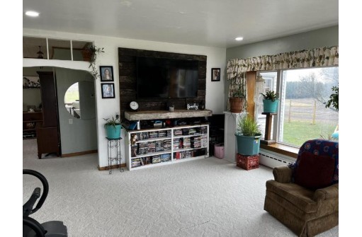 5023 East Tuma Lake Road, Mishicot, WI 54228