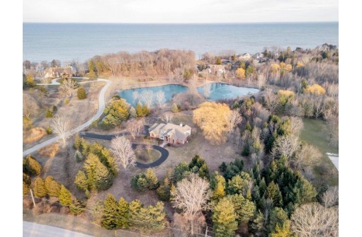 5015 Blackstock Road, Sheboygan, WI 53083-2206