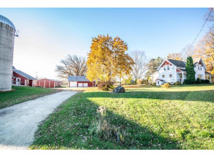 721 County Highway Nn 723 Cedarburg, WI 53012