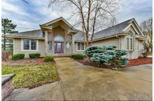 12665 West Lakeland Drive, New Berlin, WI 53151