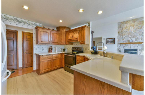 12665 West Lakeland Drive, New Berlin, WI 53151