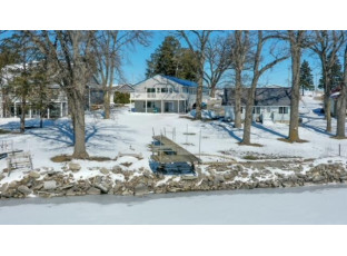 W10605 Blackhawk Trail W10607 Fox Lake, WI 53933-9529