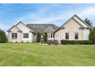 1122 Four Winds Way Hartland, WI 53029-8557