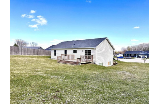 312 Lisa Court, Baraboo, WI 53913