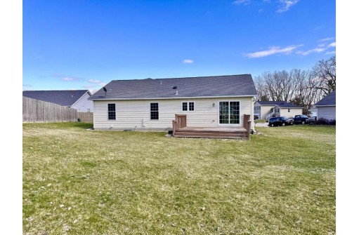 312 Lisa Court, Baraboo, WI 53913