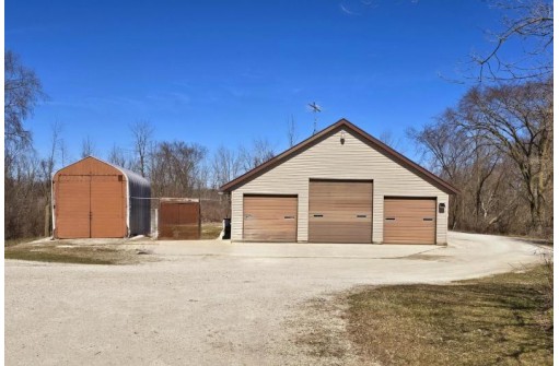 W3137 County Road V, Sheboygan Falls, WI 53085-2928