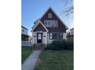 4912 West Medford Avenue 4914 Milwaukee, WI 53216