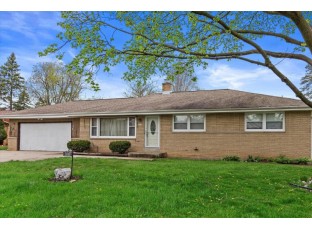 7812 North Fairway Place Milwaukee, WI 53223-4222