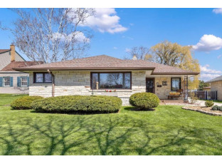 3858 East Ramsey Avenue Cudahy, WI 53110