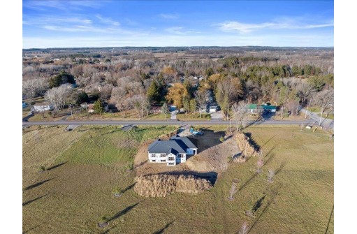 2131 Wallace Lake Road LT7, West Bend, WI 53095