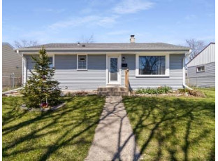 6918 West Grantosa Drive Milwaukee, WI 53218-2909