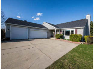 609 Maple Tree Drive Waterford, WI 53185-2872