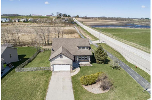 N8299 Pritchard Farm Road, Ixonia, WI 53036