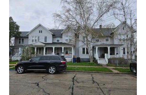 1324 Thurston Avenue, Racine, WI 53405-5020