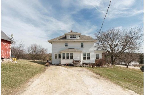 W2132 County Road Ay, Iron Ridge, WI 53035-9733