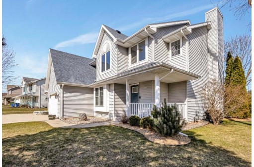 N6215 Woodland Meadows Drive, Sheboygan, WI 53083