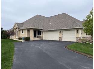 8013 South Susanna Court 33 Franklin, WI 53132