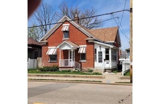 821 La Crosse Street 607 N 9TH ST, La Crosse, WI 54601-0825