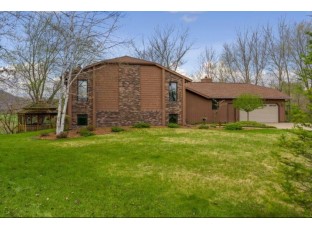 N4985 Oakview Drive West Salem, WI 54669