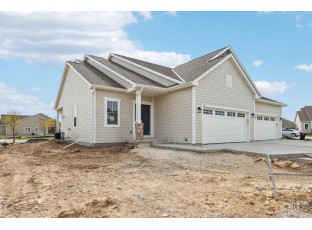 793 Bridlewood Drive Hartford, WI 53027