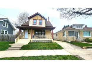 823 Hayes Avenue Racine, WI 53405-2547