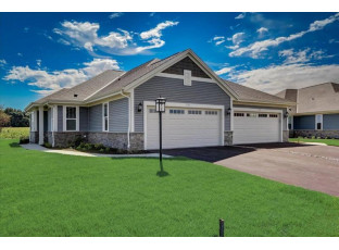 1392 Sandhill Court 0401 Mukwonago, WI 53149