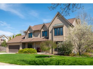 W69N392 Evergreen Boulevard Cedarburg, WI 53012