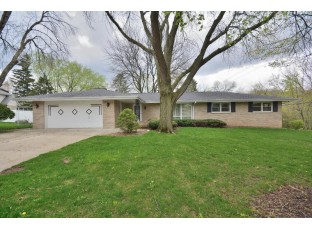 W149N7612 Sylvan Lane Menomonee Falls, WI 53051-4514