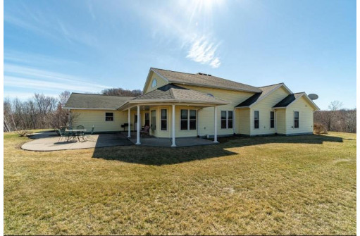 W2071 County Road R, Mondovi, WI 54755