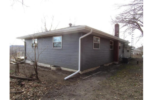 W324 Lipinski Lane, Fountain City, WI 54629