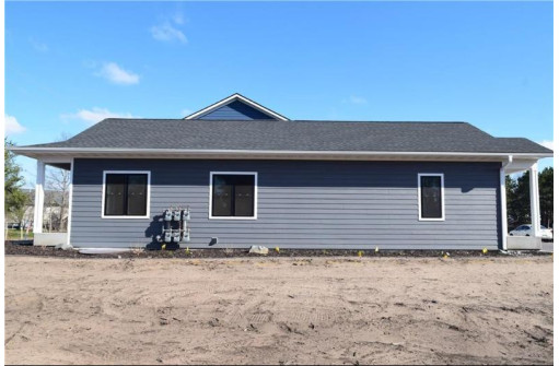 2351 Lake Rd, Altoona, WI 54720