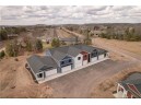 2355 Lake Rd, Altoona, WI 54720